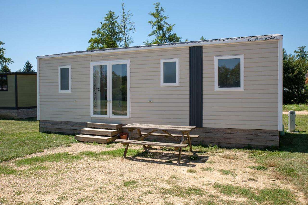 Camping Du Sevron Saint-Etienne-du-Bois  ภายนอก รูปภาพ