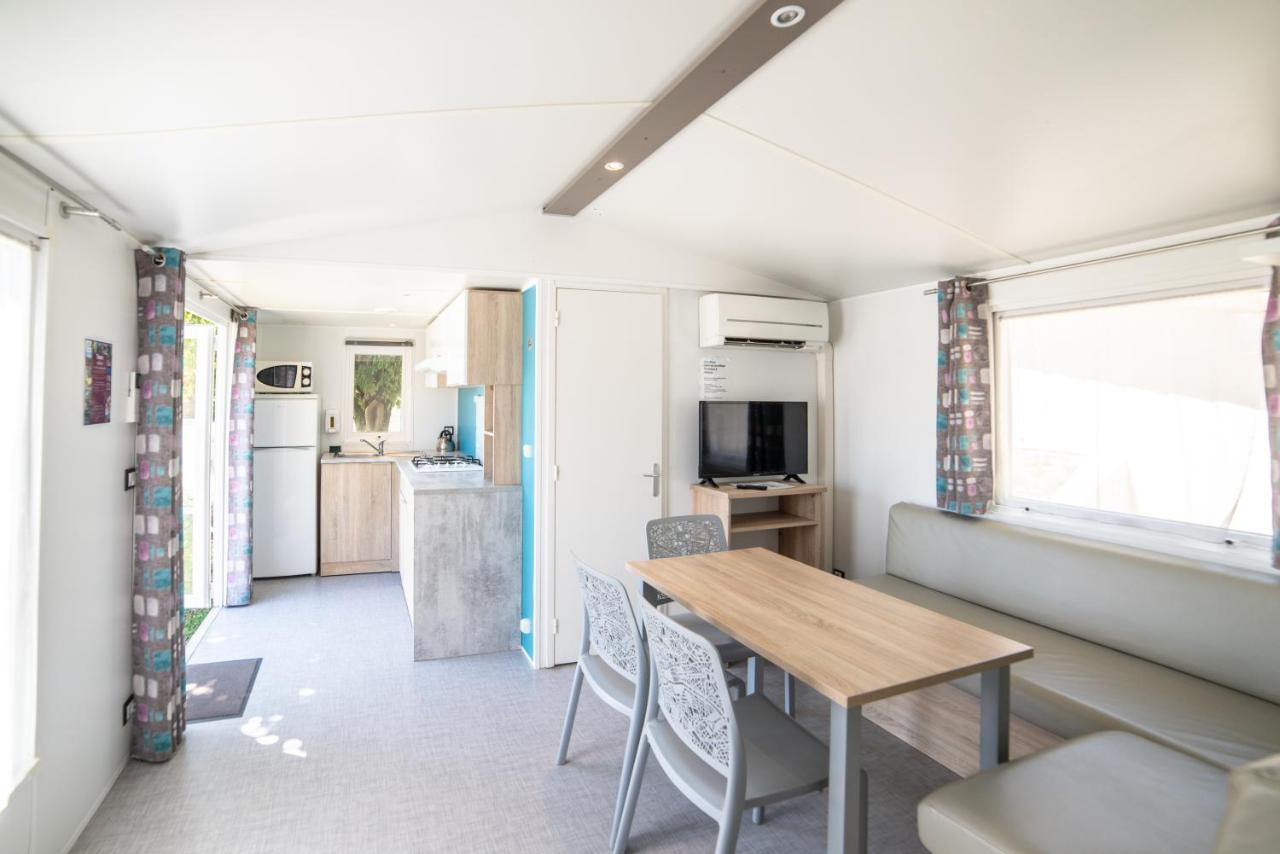 Camping Du Sevron Saint-Etienne-du-Bois  ภายนอก รูปภาพ