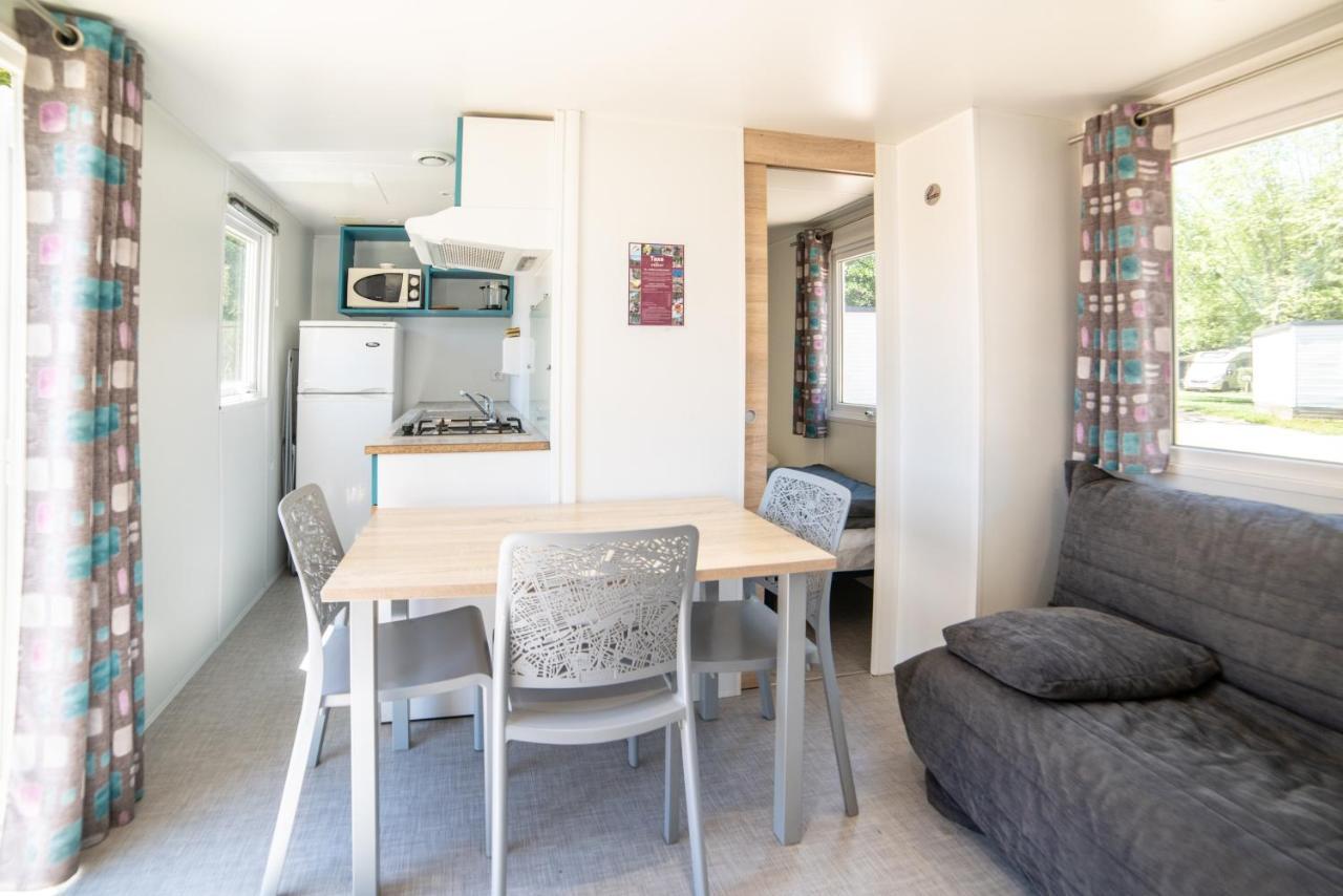 Camping Du Sevron Saint-Etienne-du-Bois  ภายนอก รูปภาพ