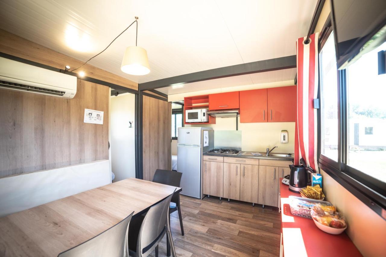 Camping Du Sevron Saint-Etienne-du-Bois  ภายนอก รูปภาพ