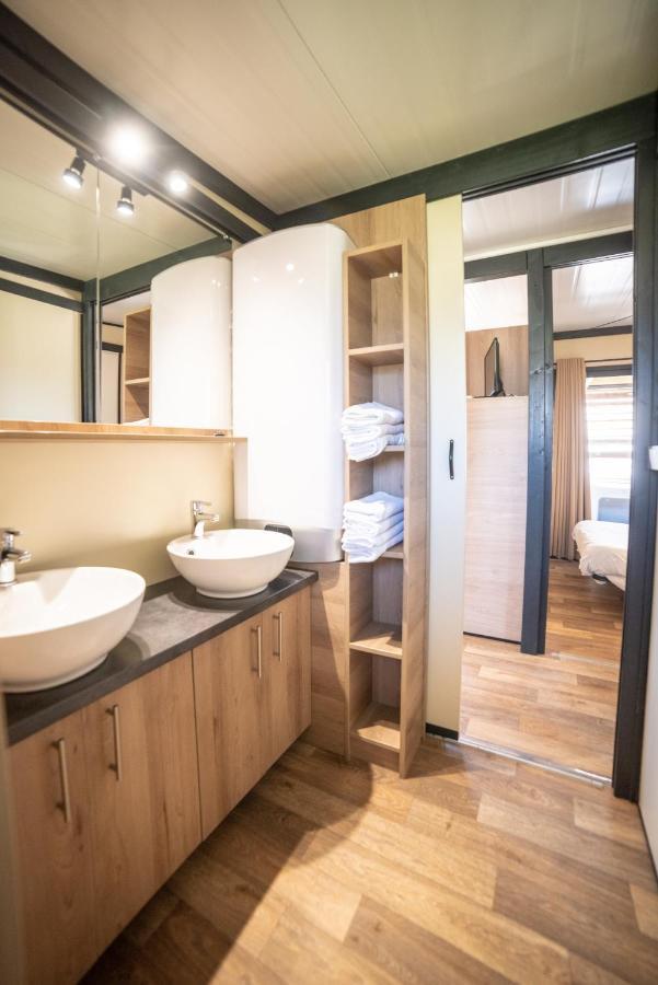 Camping Du Sevron Saint-Etienne-du-Bois  ภายนอก รูปภาพ
